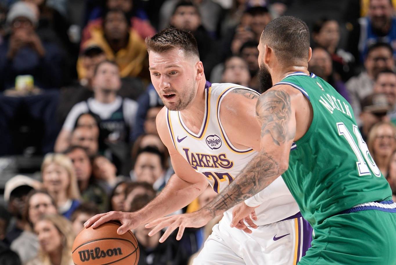 半岛体育-东契奇比赛集锦